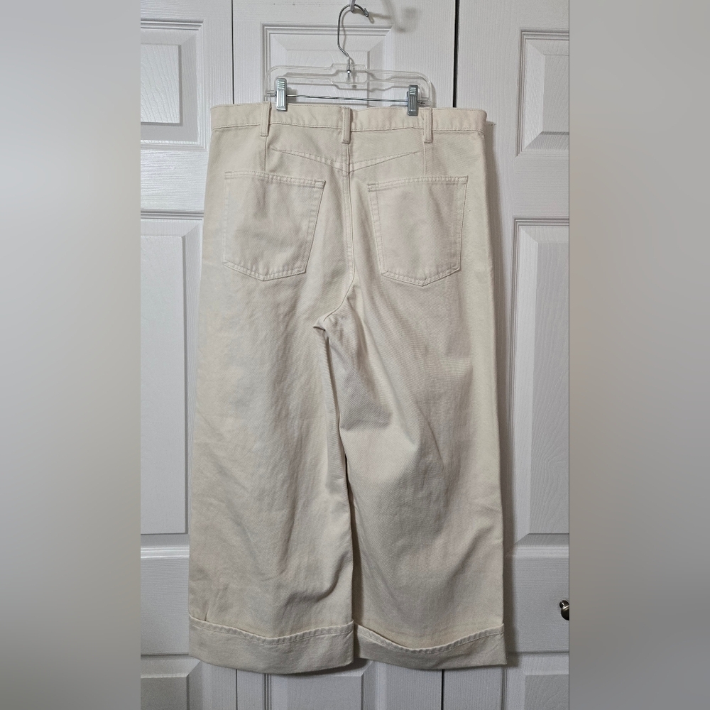 White Denim Jeans, Cropped Vintage Wide Leg, Size 12, Mid Rise, Cuffed Leg, NWT - Picture 2 of 13